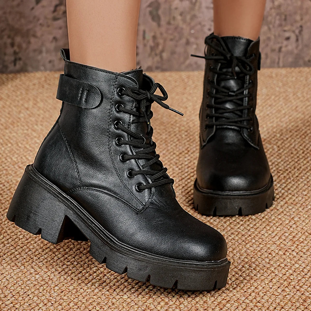 Botki Damskie Sznurowane Z Suwakiem I Paskiem