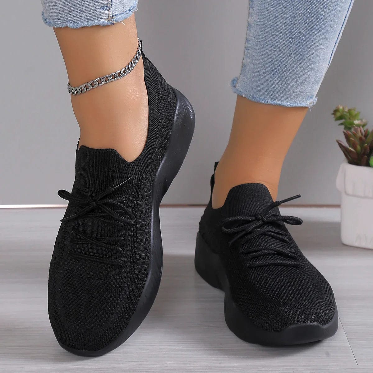 Buty Damskie Sznurowane Z Dzianinową Cholewką I Prążkowanym Wzorem