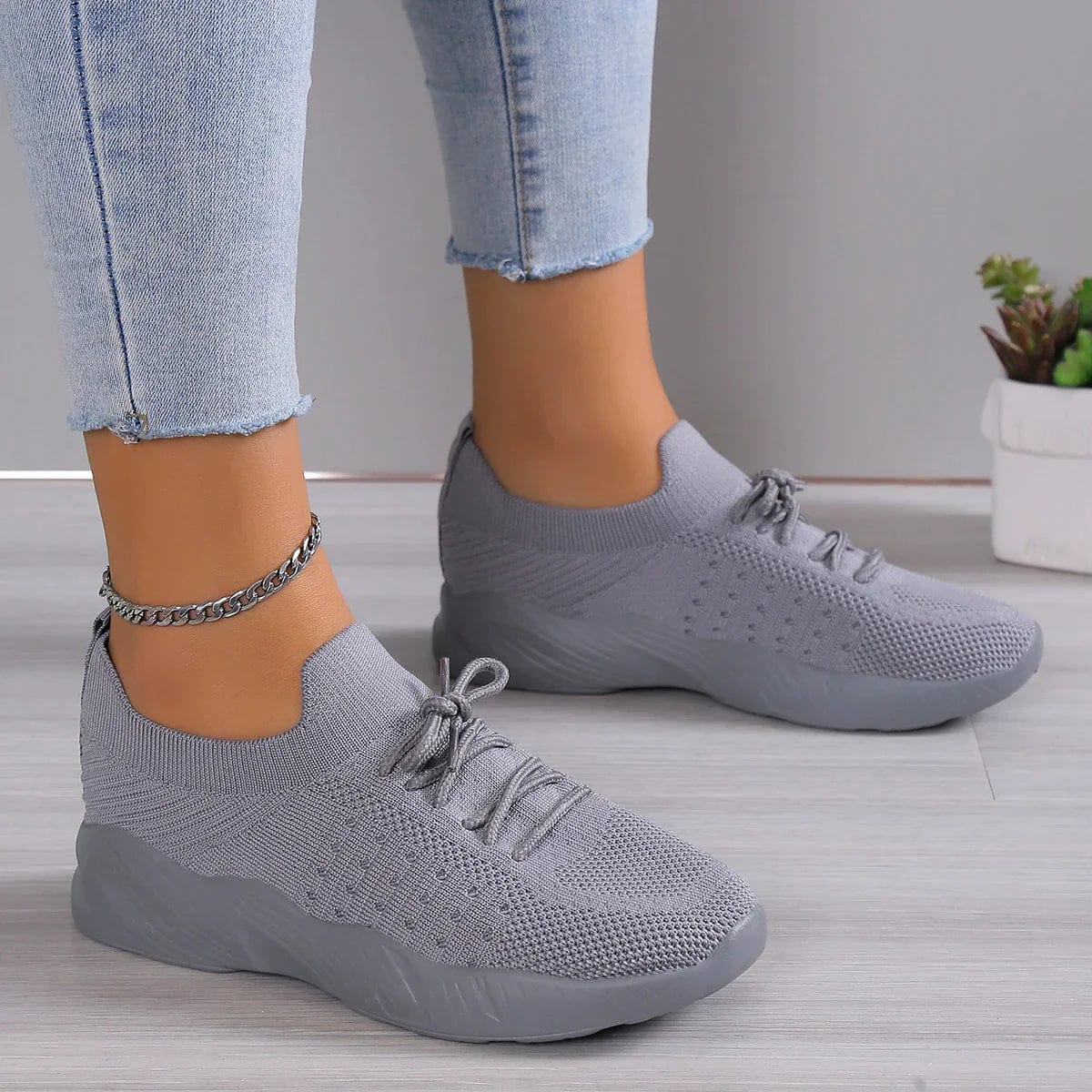 Buty Damskie Sznurowane Z Dzianinową Cholewką I Prążkowanym Wzorem