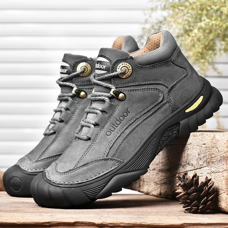 Buty Trekkingowe Męskie Sznurowane Z Naszywkami I Grubą Podeszwą