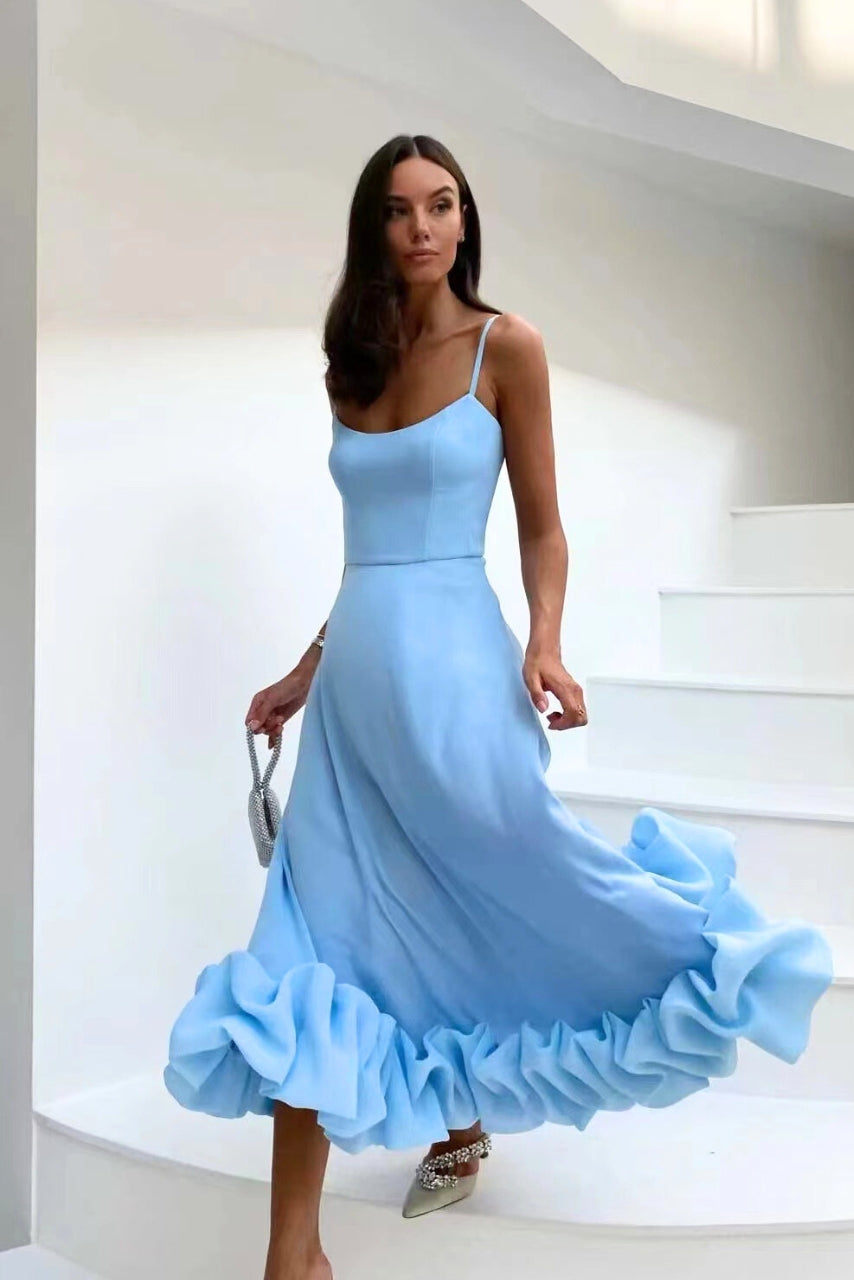 Damska Sukienka Na Wesele Dla Gościa Na Cienkich Ramiączkach Z Falbaną U Dołu