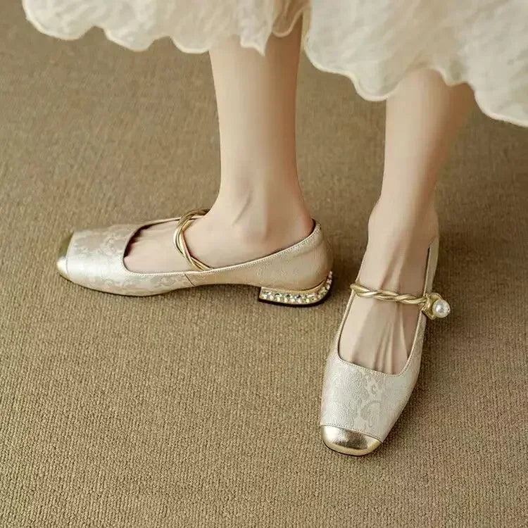 Damskie Buty Mary Jane Ze Skręconym Paskiem I Perłowym Akcentem