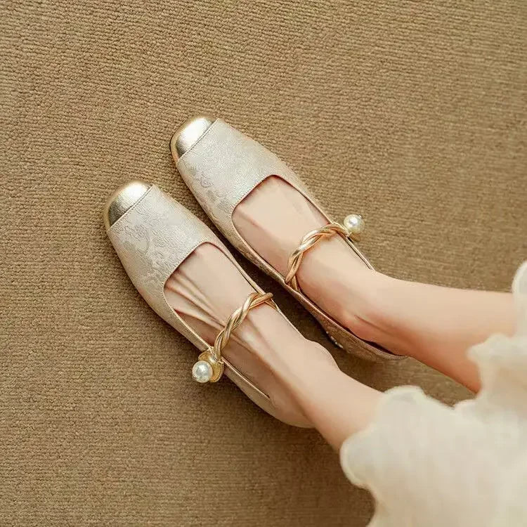 Damskie Buty Mary Jane Ze Skręconym Paskiem I Perłowym Akcentem