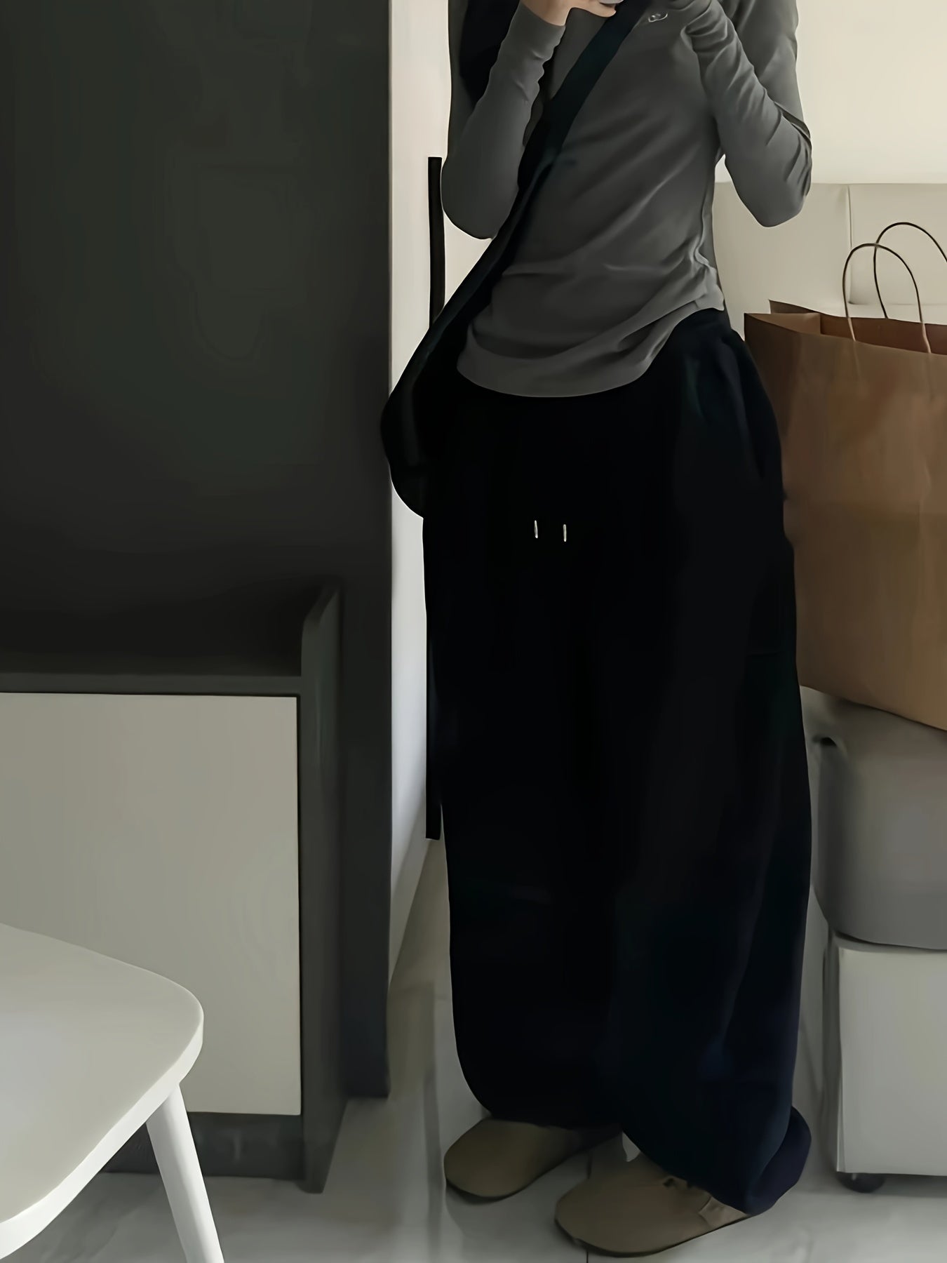 Damskie Spodnie Joggery z Kieszeniami i Sznurkiem