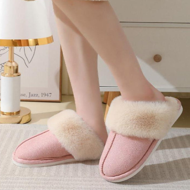 Kapcie Damskie Z Futrzanym Brzegiem I Środkowym Przeszyciem