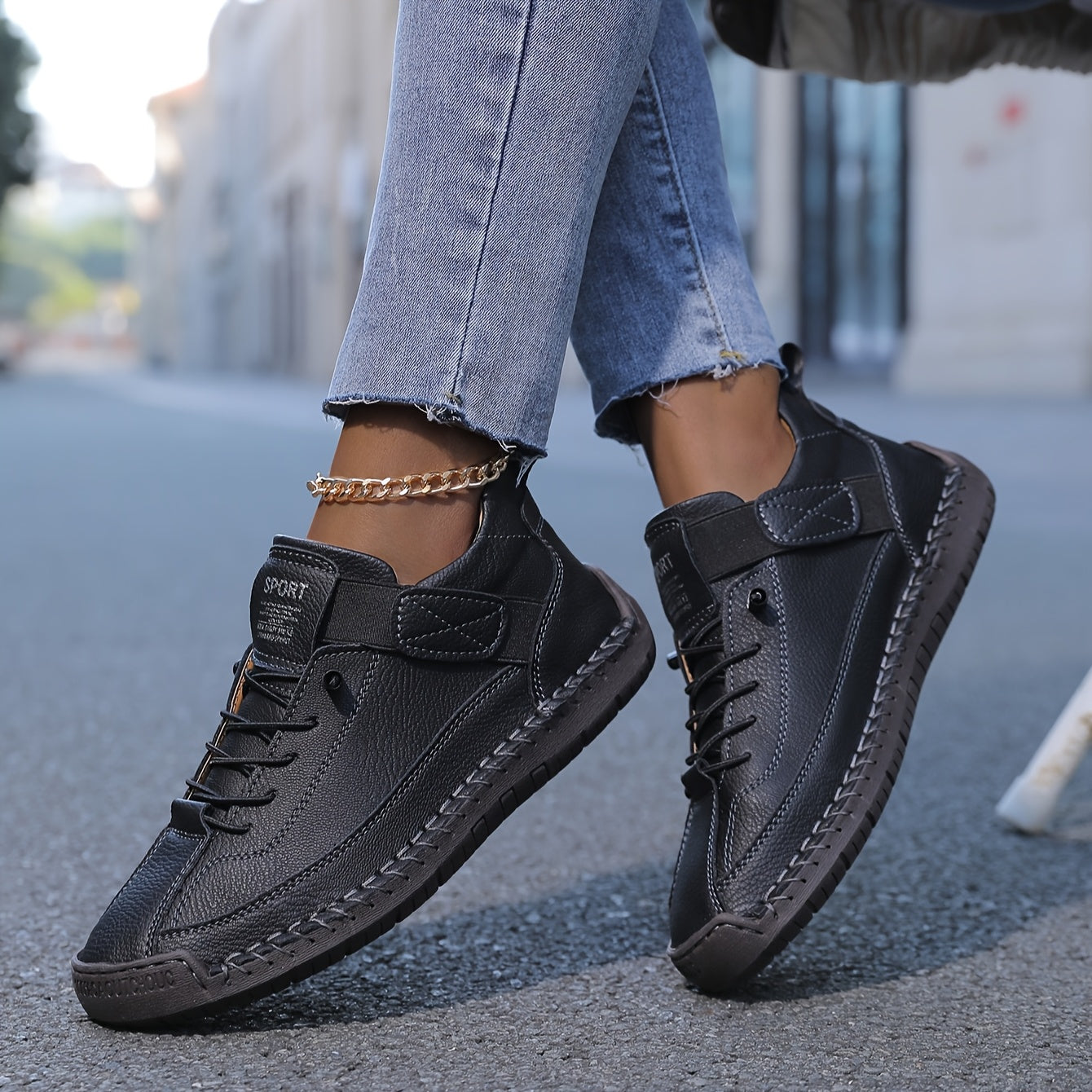 Sneakersy Damskie Sznurowane Niskie Z Paskiem Z Boku I Grubą Podeszwą