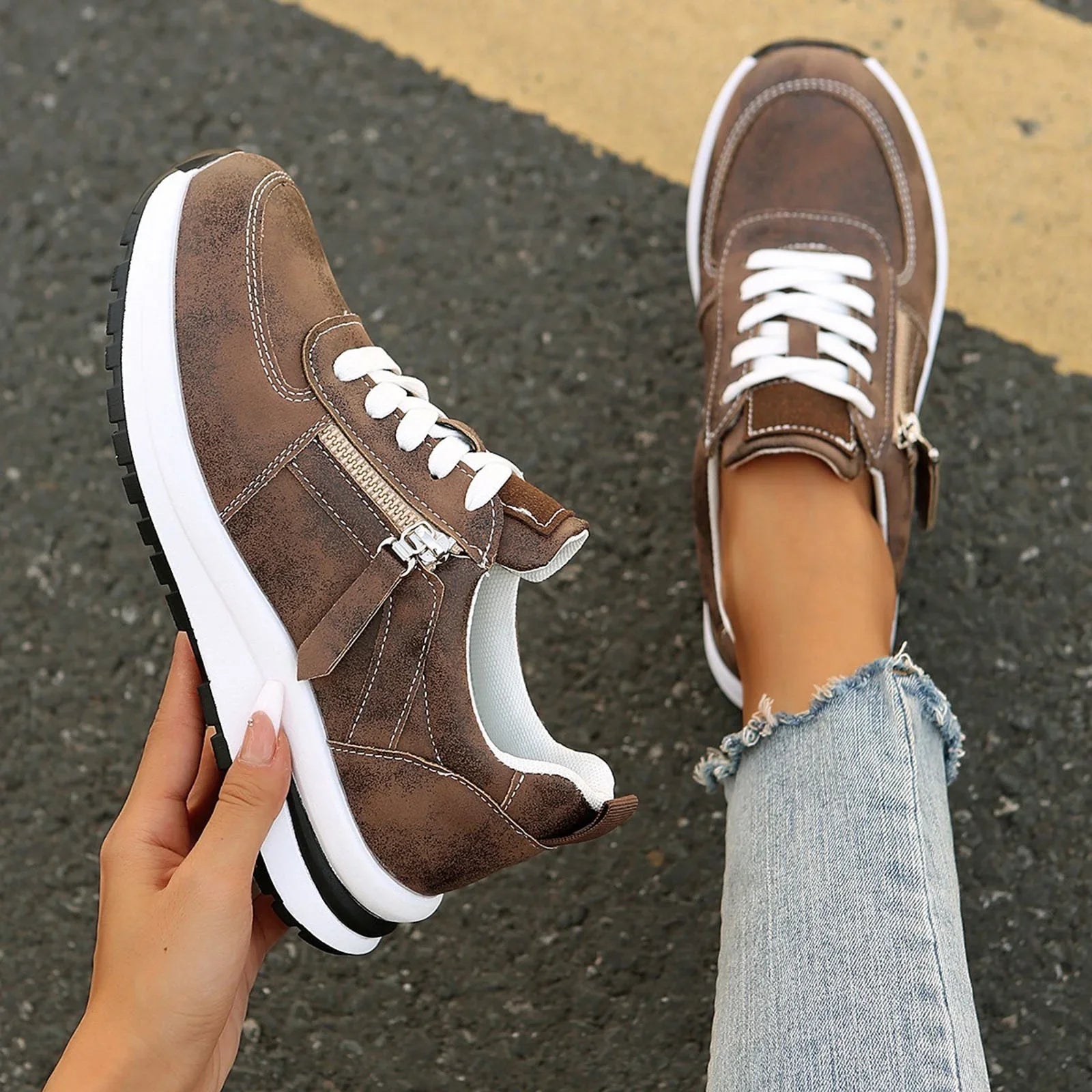 Sneakersy Damskie Sznurowane Z Bocznym Zamkiem I Grubą Podeszwą