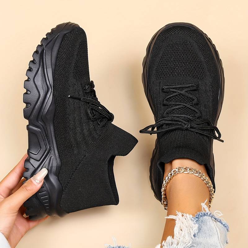 Sneakersy Damskie Sznurowane Z Prążkowaną Cholewką I Grubą Podeszwą