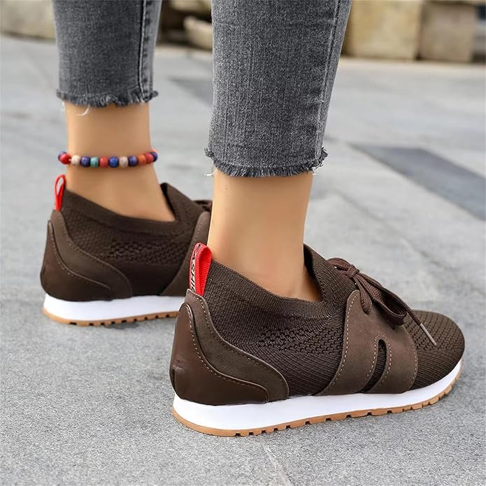 Sneakersy Damskie Wsuwane Z Zabudowanym Zapiętkiem I Pętelką Z Tyłu