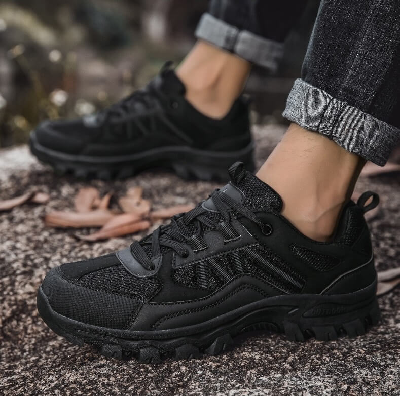 Buty Trekkingowe Damskie Sznurowane Z Zaokrąglonym Noskiem I Grubą Podeszwą