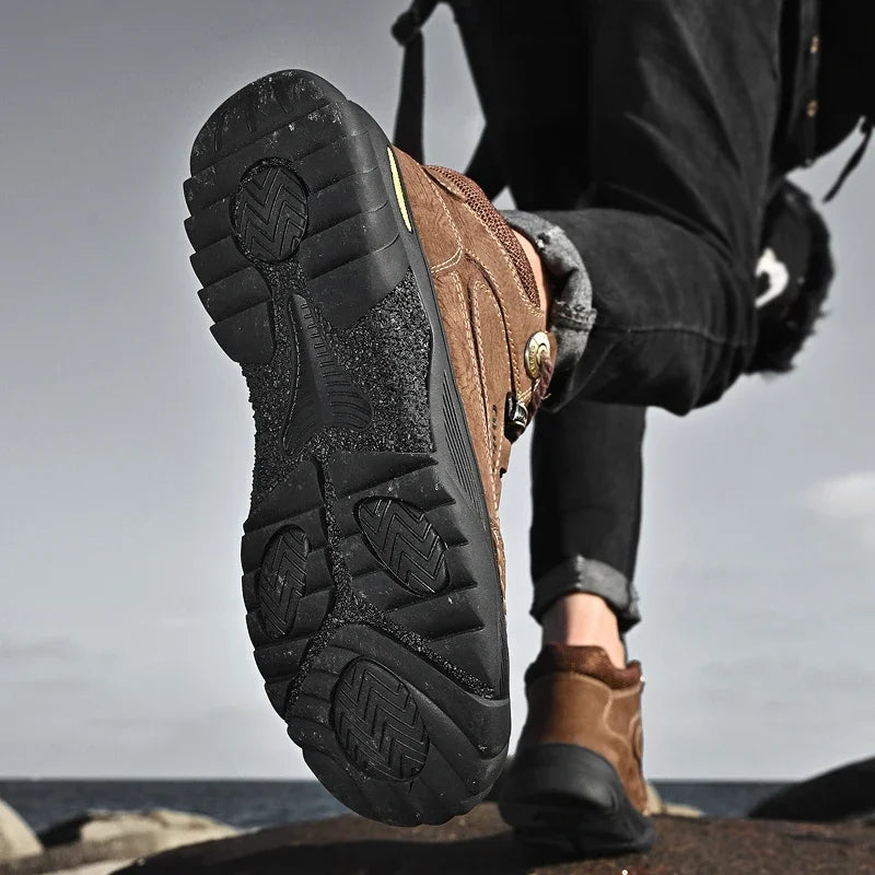 Buty Trekkingowe Męskie Sznurowane Z Naszywkami I Grubą Podeszwą