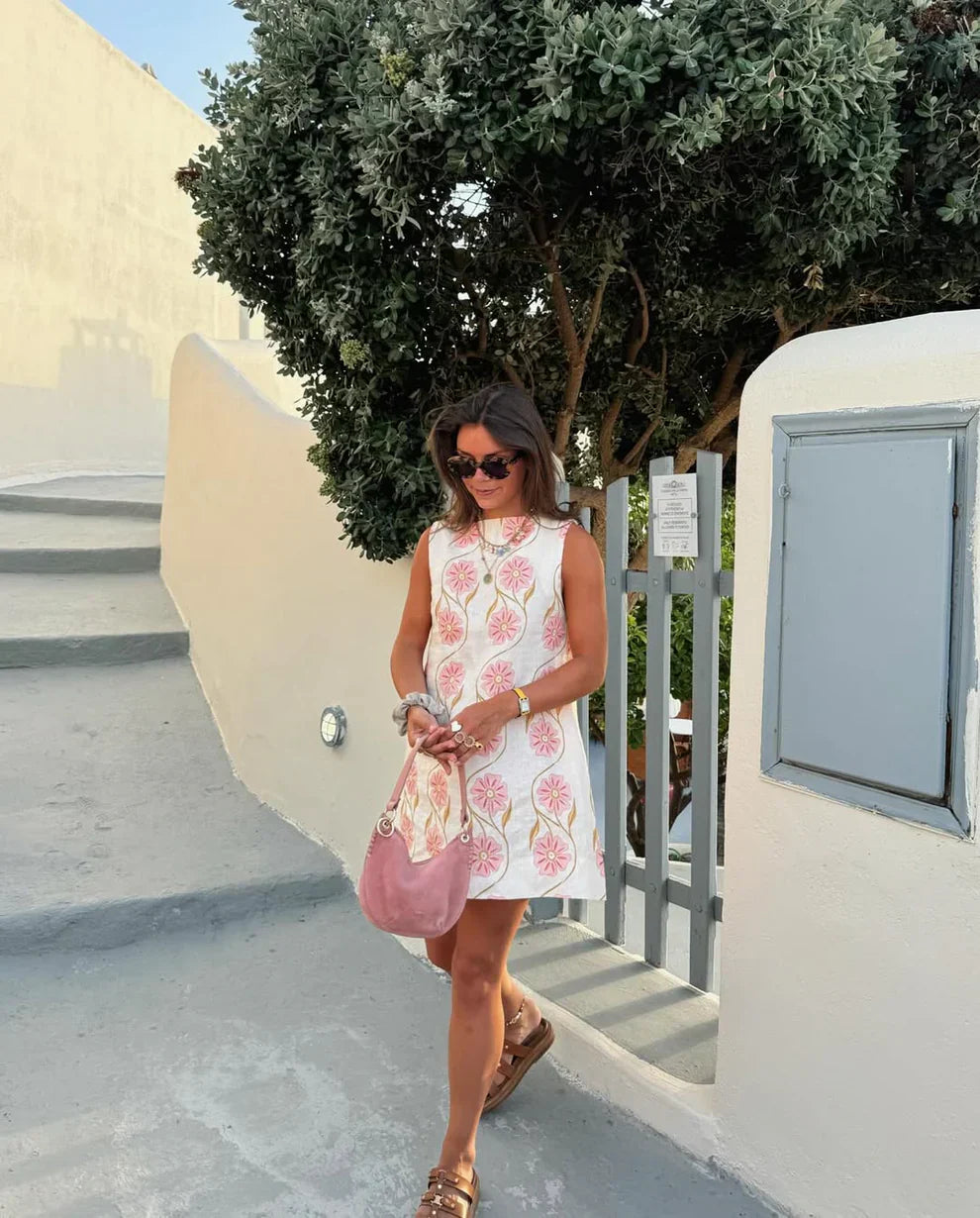 Damska Mini Sukienka Bez Rękawów O Prostym Kroju Z Kwiatowym Wzorem