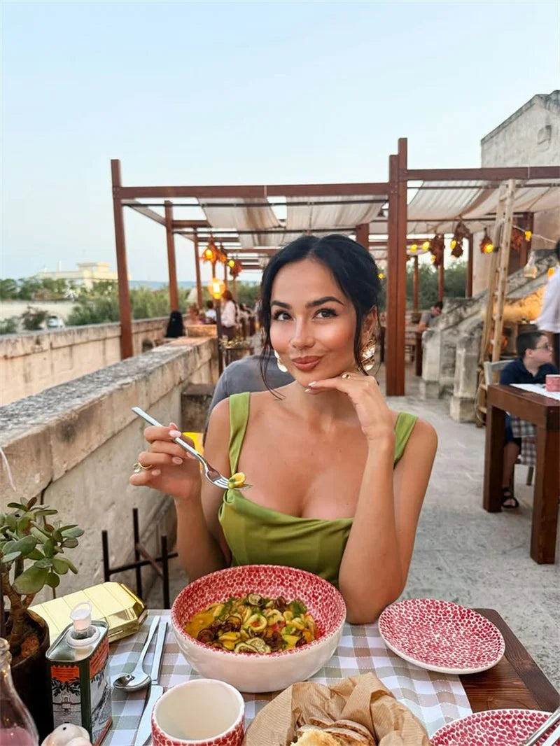 Damska Sukienka Maxi Na Wesele Bez Rękawów Z Prostym Dekoltem I Wiązaniem Na Plecach