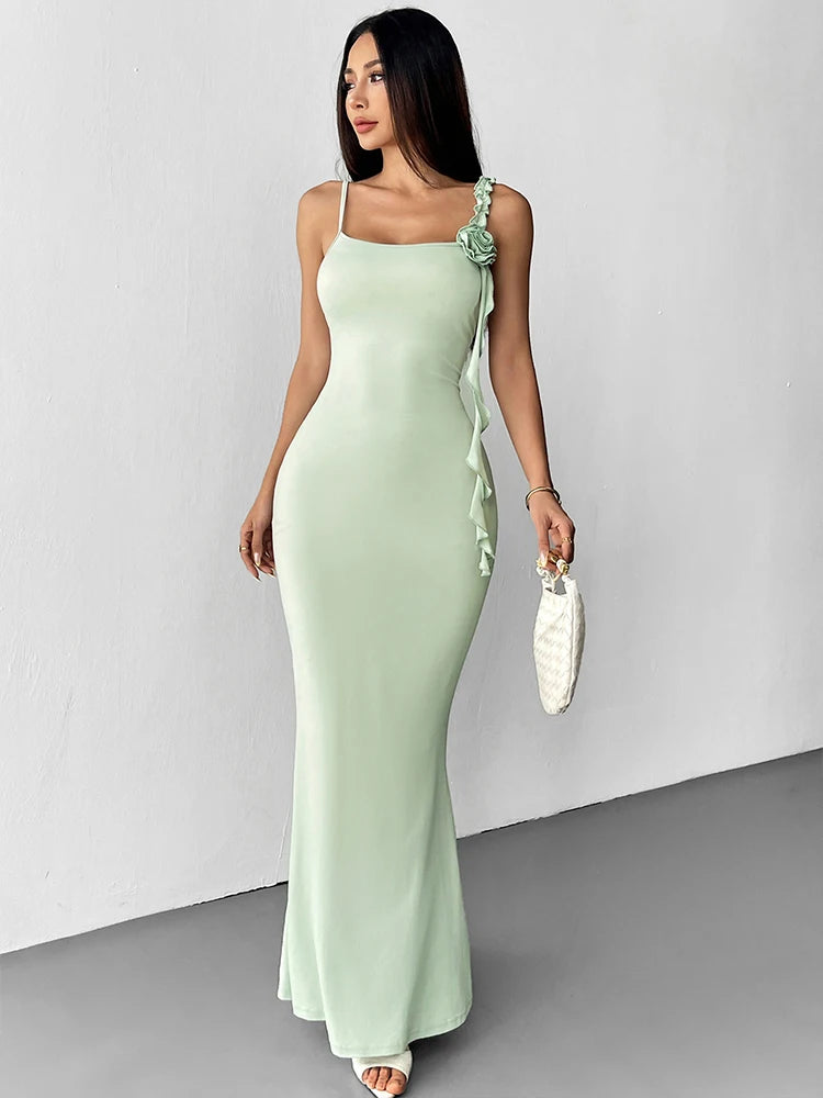 Damska Sukienka Maxi Na Wesele Z Aplikacją Kwiatową I Falbaną Boczną