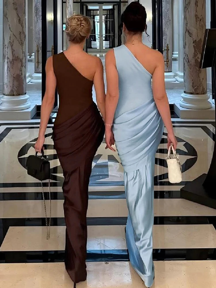 Damska Sukienka Maxi Na Wesele Z Asymetrycznym Dekoltem Na Jedno Ramię I Drapowaniem Na Boku