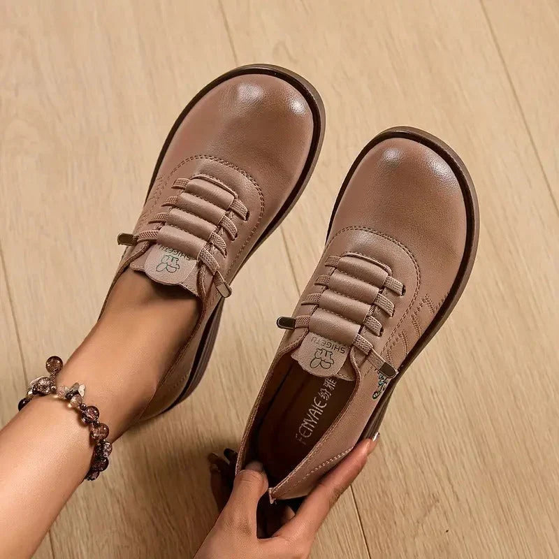 Damskie Buty Z Okrągłym Noskiem I Podeszwą Na Koturnie