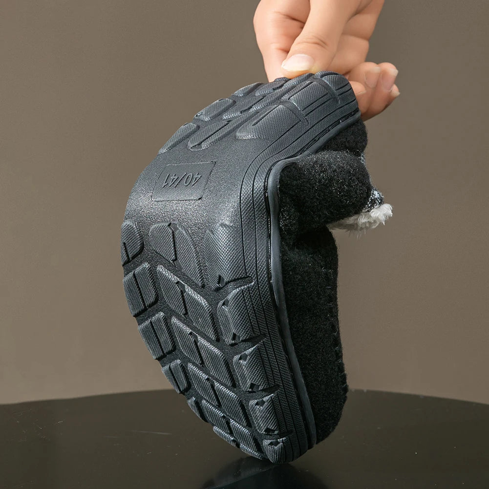 Kapcie Męskie Wsuwane z Okrągłym Noskiem i Piętą w Pepitkę