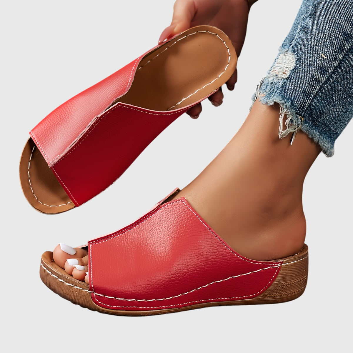 Sandały Damskie Z Szerokim Paskiem I Otwartym Noskiem