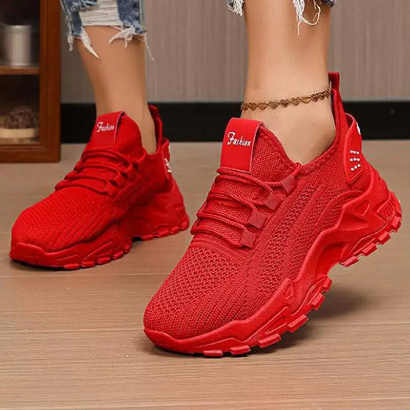 Sneakersy Damskie Niskie Wiązane Z Ażurową Cholewką I Zaokrąglonym Noskiem