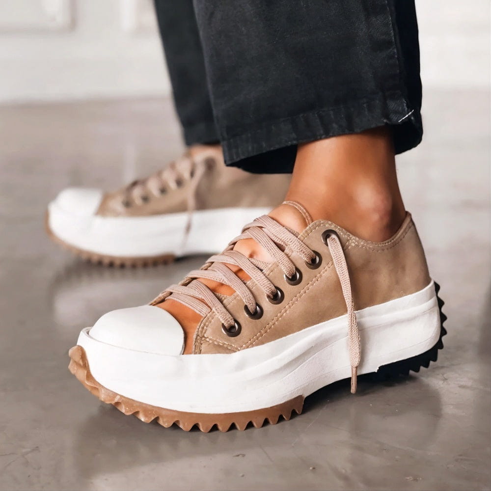 Sneakersy Damskie Sznurowane Niskie Z Grubą Podeszwą I Bieżnikiem