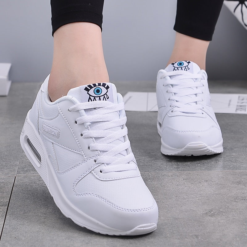Sneakersy Damskie Sznurowane Z Zaokrąglonym Noskiem I Grubszą Podeszwą