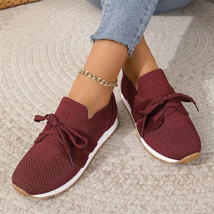 Sneakersy Damskie Wsuwane Z Zabudowanym Zapiętkiem I Pętelką Z Tyłu