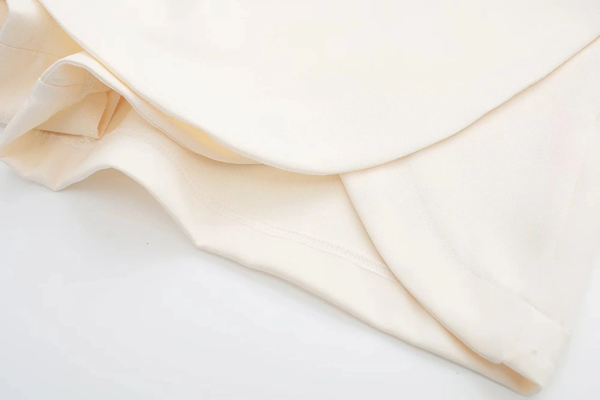 Spódnico-Spodenki Damskie Z Zakładką Z Przodu I Zamkiem Z Boku