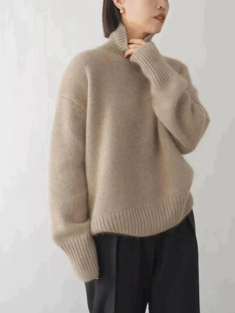Sweter Damski Z Golfem I Ściągaczami Na Rękawach Oraz U Dołu